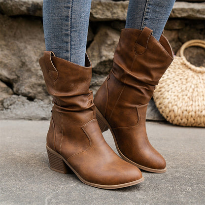 MILLIE - Bottes Élégantes Grande Taille Découvrez nos bottes MILLIE, une création mode grande taille qui marie style contemporain et élégance française. Ces bottes grande taille offrent une silhouette raffinée et sophistiquée, créées pour les femmes qui r