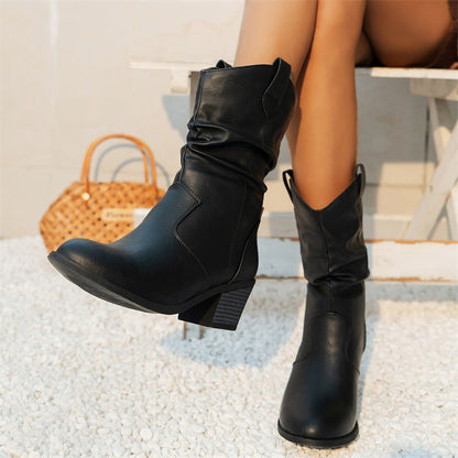 MILLIE - Bottes Élégantes Grande Taille Découvrez nos bottes MILLIE, une création mode grande taille qui marie style contemporain et élégance française. Ces bottes grande taille offrent une silhouette raffinée et sophistiquée, créées pour les femmes qui r