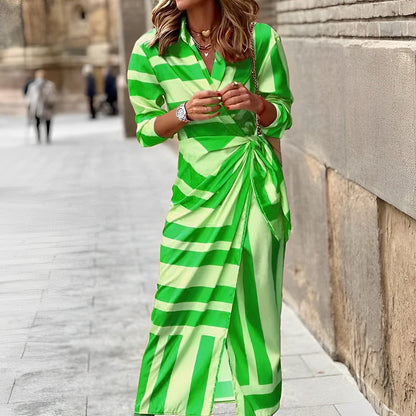Elise - Robe Colorée Grande Taille Femme Élégante Découvrez notre robe Elise, une création mode grande taille qui allie couleurs vibrantes et élégance française. Cette robe élégante grande taille offre un style contemporain haut en couleur, parfaite pour