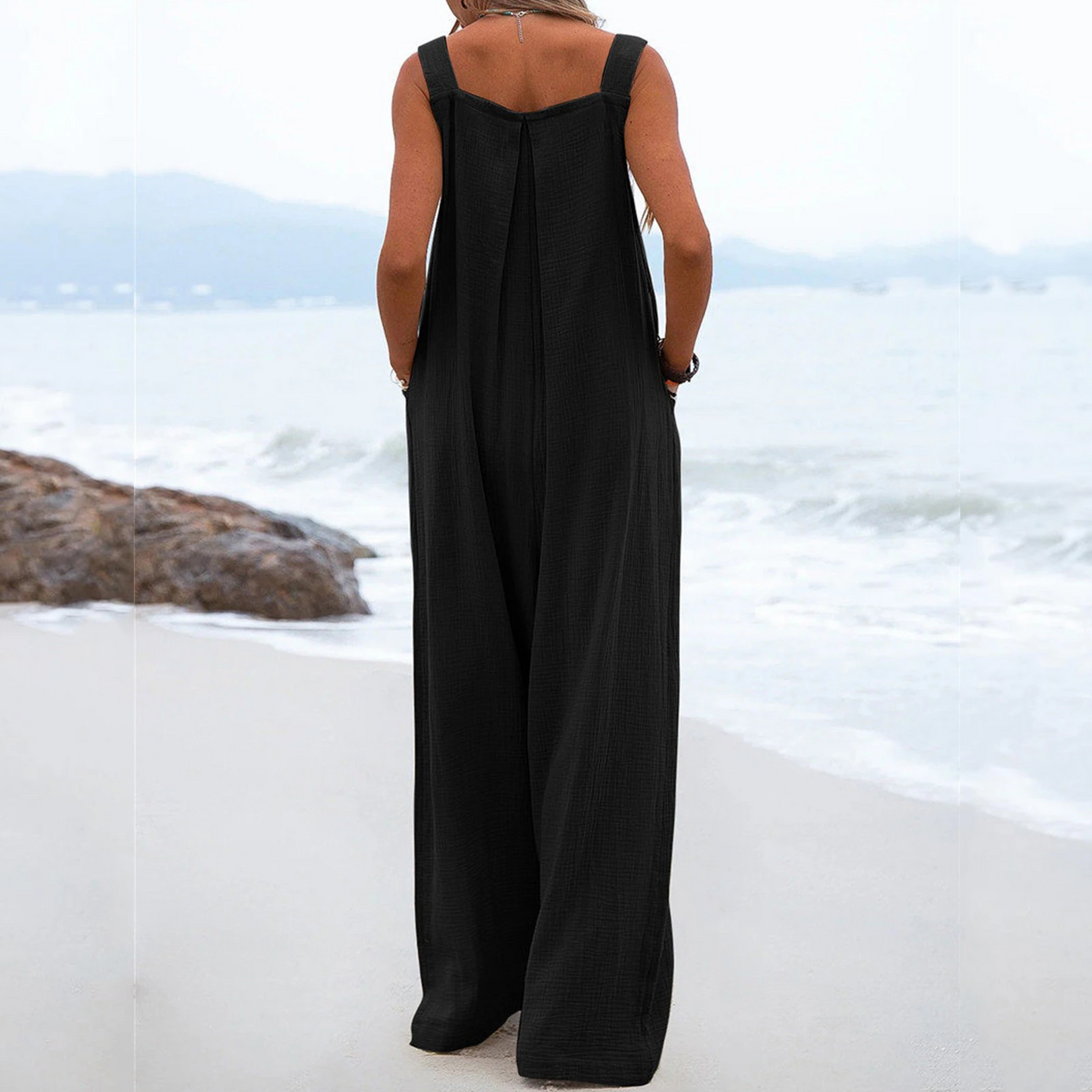 THARA - Combinaison Élégante Grande Taille Découvrez notre combinaison THARA, une création mode grande taille qui allie raffinement et élégance française. Cette combinaison élégante grande taille offre un design sophistiqué et moderne, idéale pour les fem