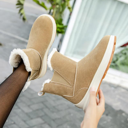 JELAI - Bottes d'Hiver Grande Taille Découvrez nos bottes JELAI, une création mode grande taille qui marie protection hivernale et élégance française. Ces bottes d'hiver grande taille offrent une silhouette raffinée et chaleureuse, créées pour les femmes