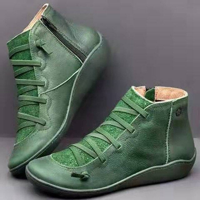MALOU - Bottes de Neige Grande Taille Découvrez nos bottes MALOU, une création mode grande taille qui marie protection neige et élégance française. Ces bottes de neige grande taille offrent une silhouette raffinée et imperméable, créées pour les femmes qu