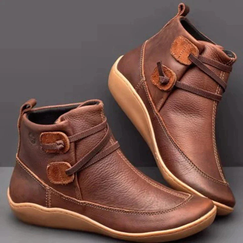LOTTE - Bottes en Cuir Grande Taille Découvrez nos bottes LOTTE, une création mode grande taille qui marie cuir premium et élégance française. Ces bottes grande taille offrent une silhouette raffinée et sophistiquée, créées pour les femmes qui recherchent