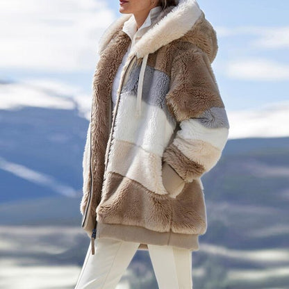 LAURA - Veste Mode Grande Taille Découvrez notre veste LAURA, une création mode grande taille qui allie style contemporain et élégance française. Cette veste tendance grande taille offre un design moderne et sophistiqué, idéale pour les femmes qui souhait