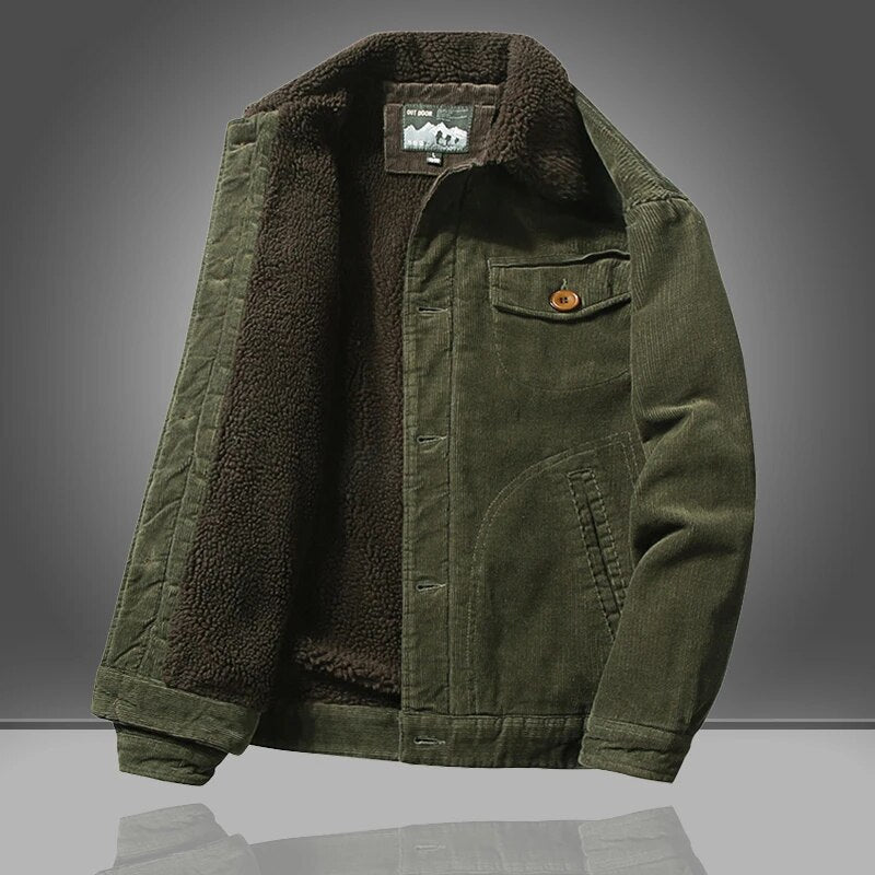 GAB - Veste d'Hiver Homme Découvrez notre veste GAB pour homme, une création qui marie protection hivernale et élégance française. Cette veste d'hiver offre une silhouette raffinée et fonctionnelle, créée pour les hommes qui recherchent une pièce aussi ch