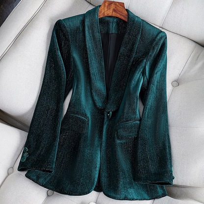L'AURABLEND - Blazer en Satin Grande Taille par Lilian Thouram Découvrez notre blazer en satin L'AURABLEND, une création exclusive mode grande taille signée Lilian Thouram qui sublime l'élégance française. Ce blazer designer grande taille en satin luxueux